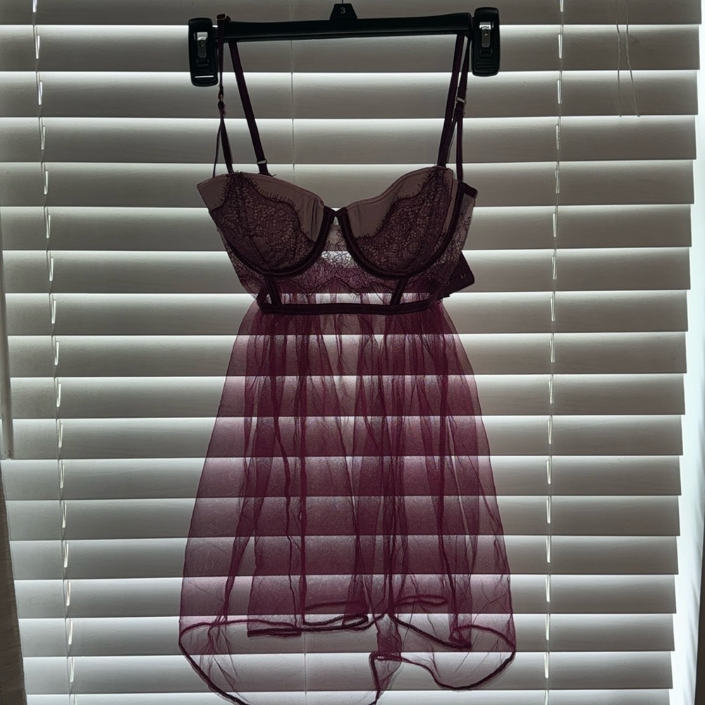 Victoria’s Secret Lingerie 34B